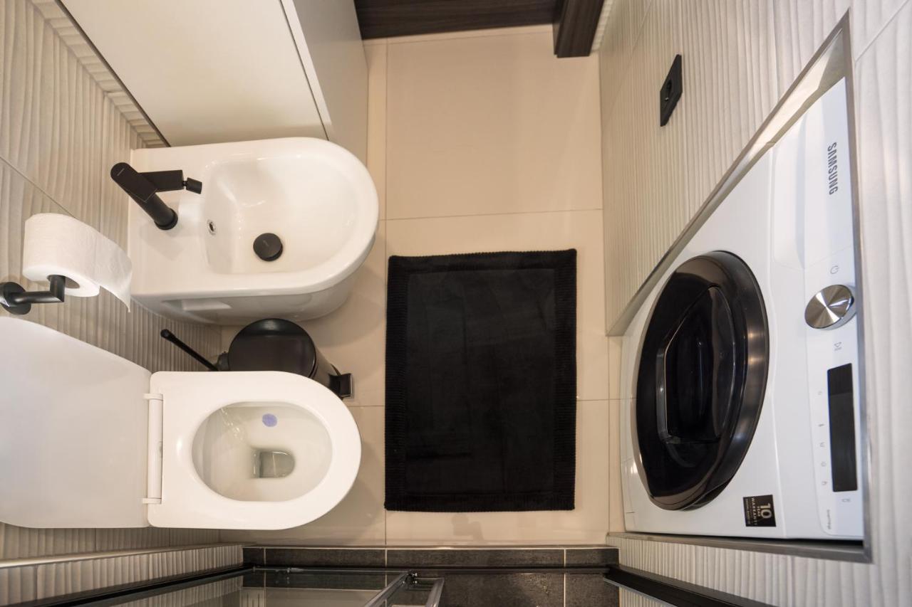 Studio Apartman Lenox Rijeka Bagian luar foto